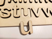 Carica l'immagine nel visualizzatore di Gallery, Puzzle alfabeto stampatello + tavola tracciamento