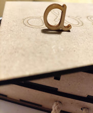 Carica l'immagine nel visualizzatore di Gallery, Alfabeto mobile corsivo versione "On the road"