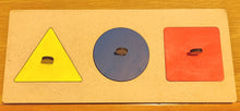 Carica l'immagine nel visualizzatore di Gallery, Incastri delle forme geometriche – quadrato, cerchio, triangolo
